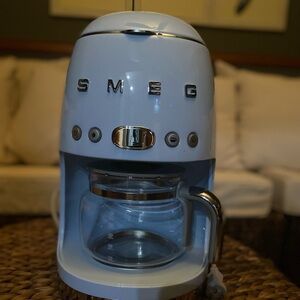 Like NEW SMEG Drip Coffee Pot in Pastel Blue.
Retro Style.